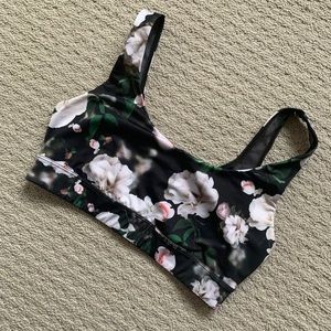 Victoria Secret sports bra